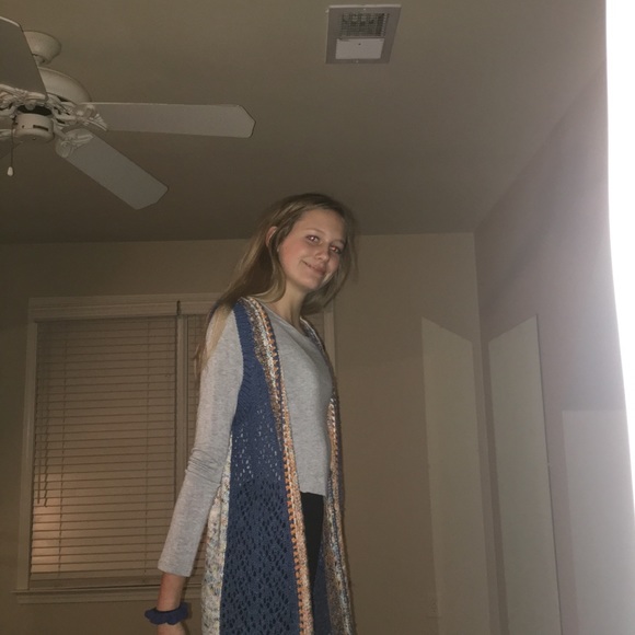 long colorful vest - Picture 3 of 3